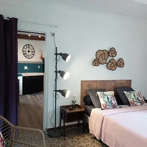  Appartement Côté Cour France