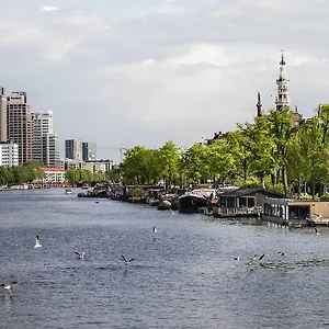 Frühstückspension Houseboat - With A View, Amsterdam
